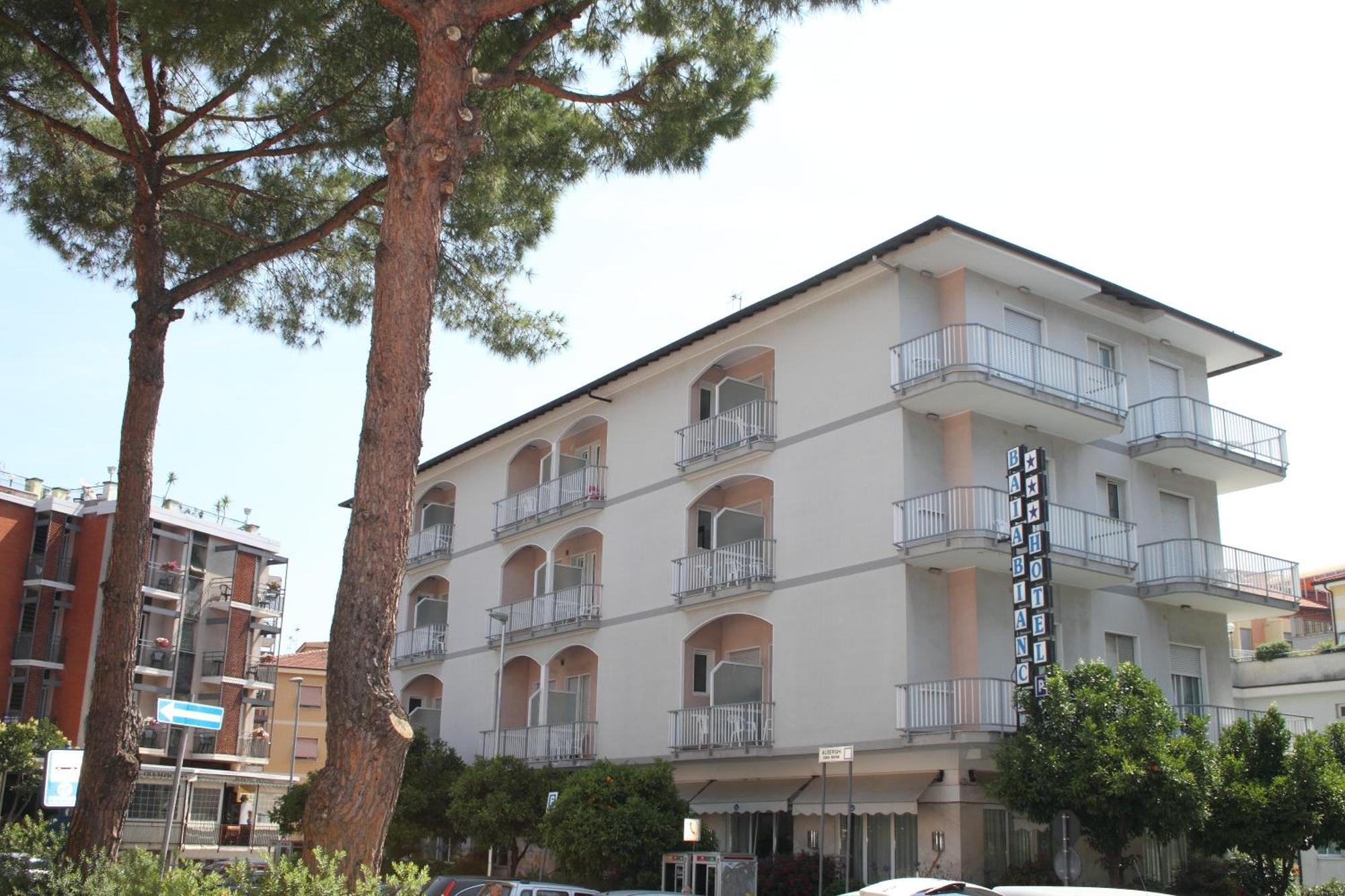 Hotel Baia Bianca 3*